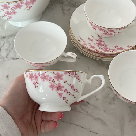 Teavana Sakura Petals Cherry Blossom Tea Set - Picture 3 of 7